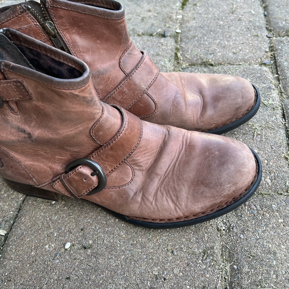 Born Leather Boots. 8 - Picture 7 of 11